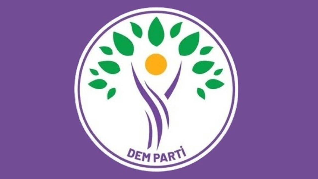 DEM Parti İmralı Heyeti’nden ‘Demirtaş’ iddiasına yalanlama: ‘Öcalan’a atfedilen sözler gerçeği yansıtmamaktadır’ – Son Dakika Siyaset Haberleri DEM Parti İmralı Heyeti’nden ‘Demirtaş’ iddiasına yalanlama: ‘Öcalan’a atfedilen sözler gerçeği yansıtmamaktadır’ – Son Dakika Siyaset Haberleri