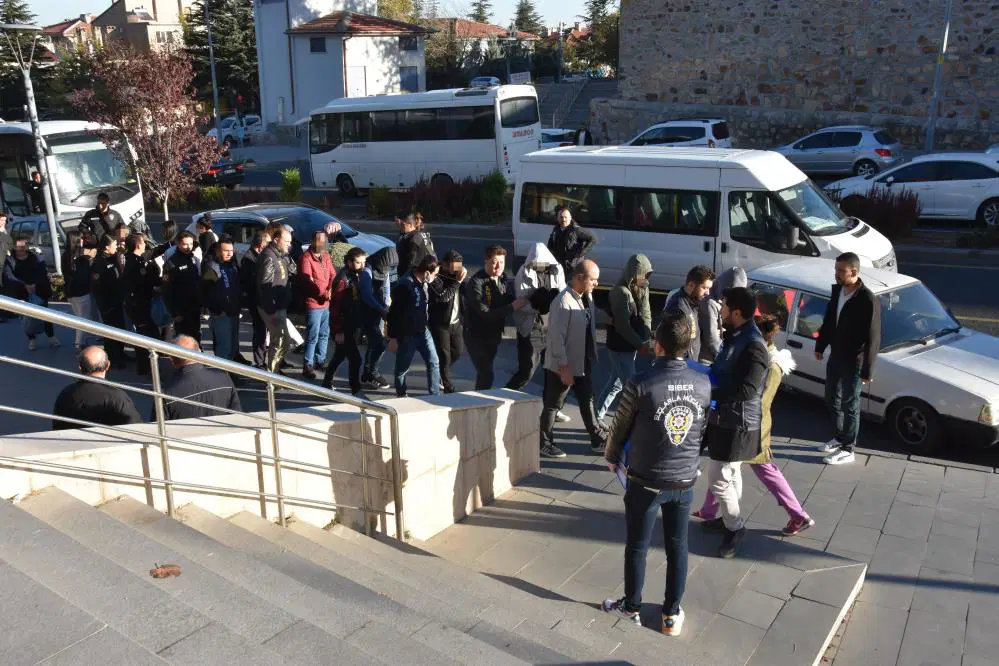 Öğretmen olmak için geldiği Nevşehir’de çete lideri olup tutuklandı – Son Dakika Siyaset Haberleri