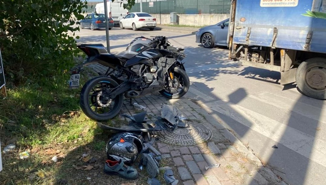 Kamyonetle motosiklet çarpıştı, bir kişi ağır yaralandı