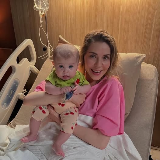 Arka Sokaklar’da Selin ve Mesut’un Ayşecan ile kurdukları yeni hayat, ekrana sıcacık bir aile tablosu taşıyor! Arka Sokaklar’da Selin ve Mesut’un Ayşecan ile kurdukları yeni hayat, ekrana sıcacık bir aile tablosu taşıyor!