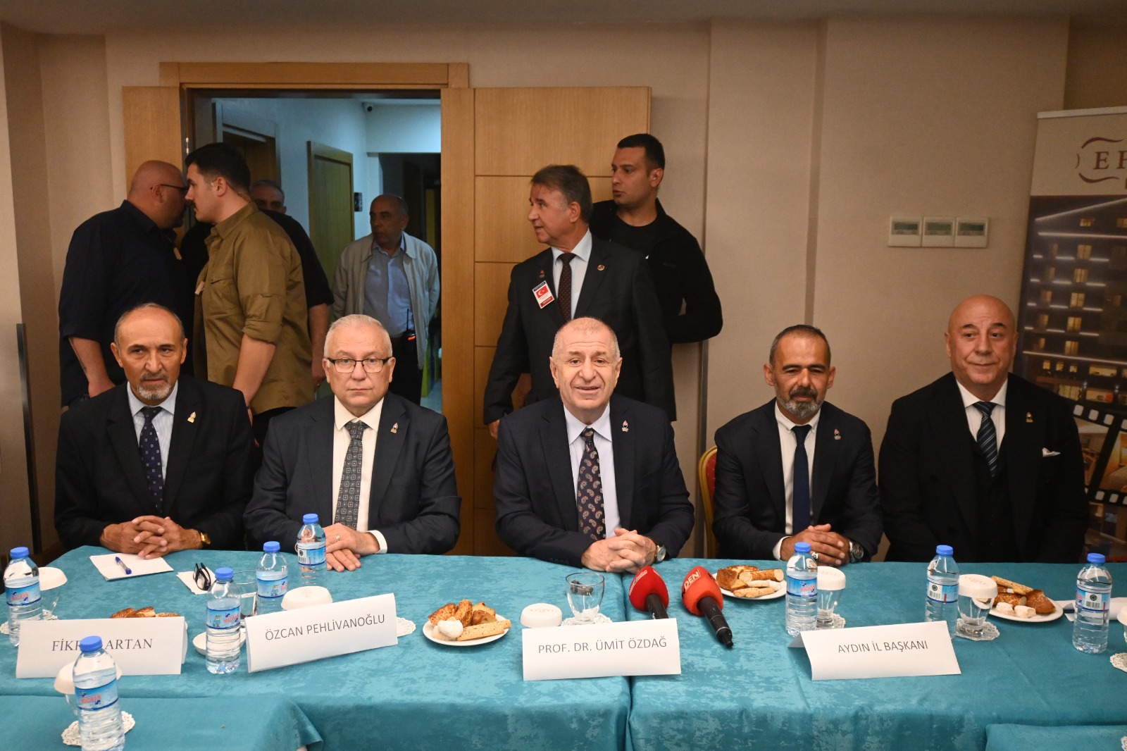 “AYDIN HALKININ İRADESİNE SİYASİ İHANET EDİLDİ” “AYDIN HALKININ İRADESİNE SİYASİ İHANET EDİLDİ”