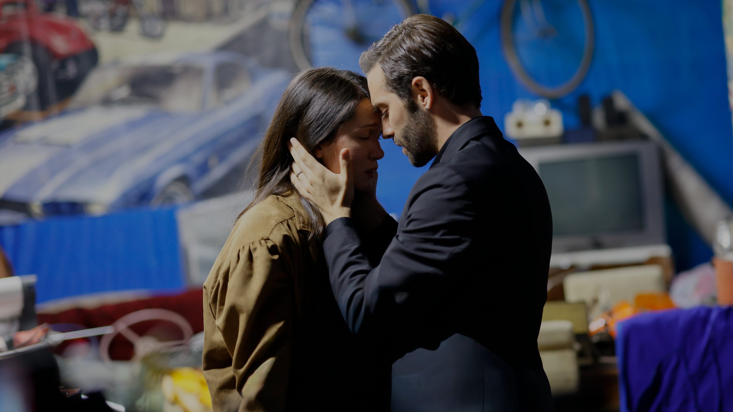 Sahipsizler 34. Bölümde Haşmet ve Necla, Firuze’nin evini bastı! Devran ve Azize, Yavuz’u bitirmek için son kozunu oynadı! Sahipsizler 34. Bölümde Haşmet ve Necla, Firuze’nin evini bastı! Devran ve Azize, Yavuz’u bitirmek için son kozunu oynadı!