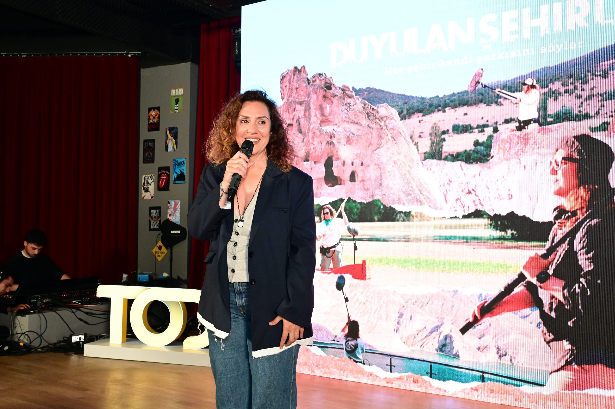 Yasemin Şefik’ten Türkiye’nin seslerine duygusal bir yolculuk! Duyulan Şehirler’in galası gerçekleşti Yasemin Şefik’ten Türkiye’nin seslerine duygusal bir yolculuk! Duyulan Şehirler’in galası gerçekleşti