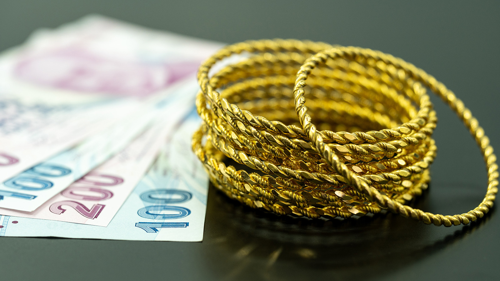 Altın fiyatlarında düşüş devam ediyor: Altın fiyatları ne olacak? Altında düşüş devam edecek mi?