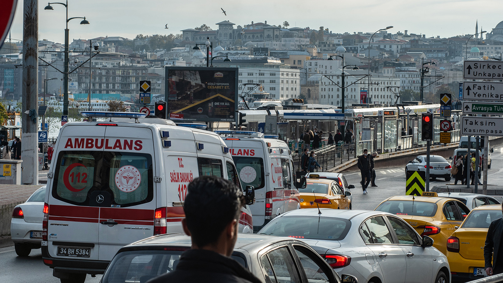 Anons sistemi kaza sebebi olabilir, ‘Lütfen ambulansa yol verin’ Anons sistemi kaza sebebi olabilir, ‘Lütfen ambulansa yol verin’