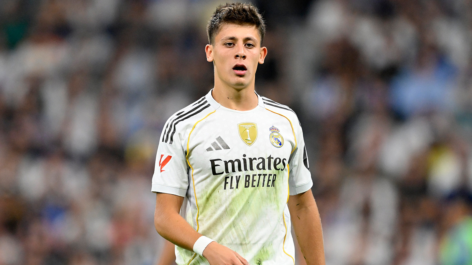 Arda Güler ödülüne kavuştu