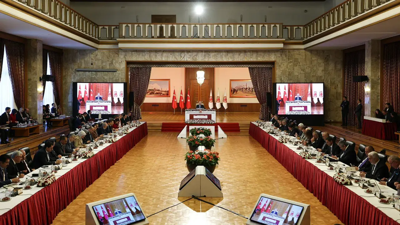 Basına kapatıldı, 2 Bakan sunum yaptı: ‘Süreç’ komisyonu toplantısı sona erdi – Son Dakika Siyaset Haberleri