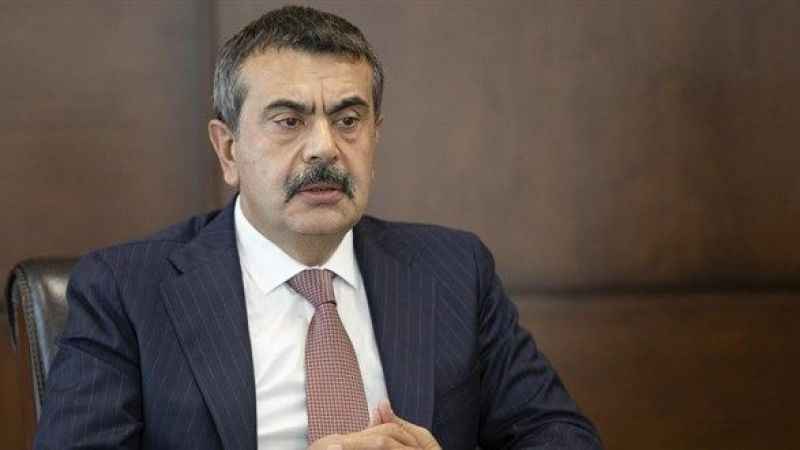 Milli Eğitimde Devrim: Sınavlar Artık Yapay Zekâ ile Notlandırılacak!