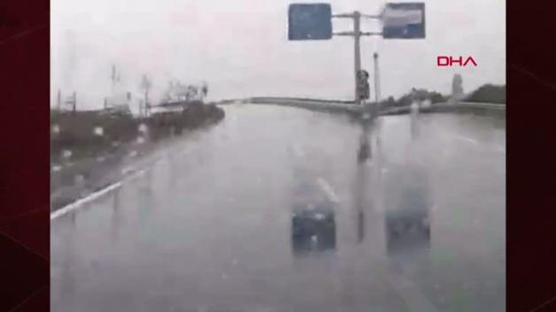 Bursa’da takla atan araçtan mucize kurtuluş