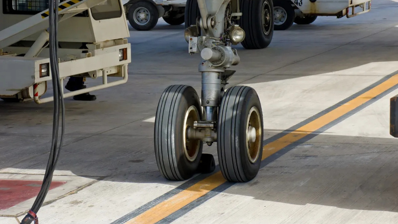 Depremden korkmayan yatırımcı Kocaeli’ye dev uçak lastiği fabrikası kuruyor Depremden korkmayan yatırımcı Kocaeli’ye dev uçak lastiği fabrikası kuruyor