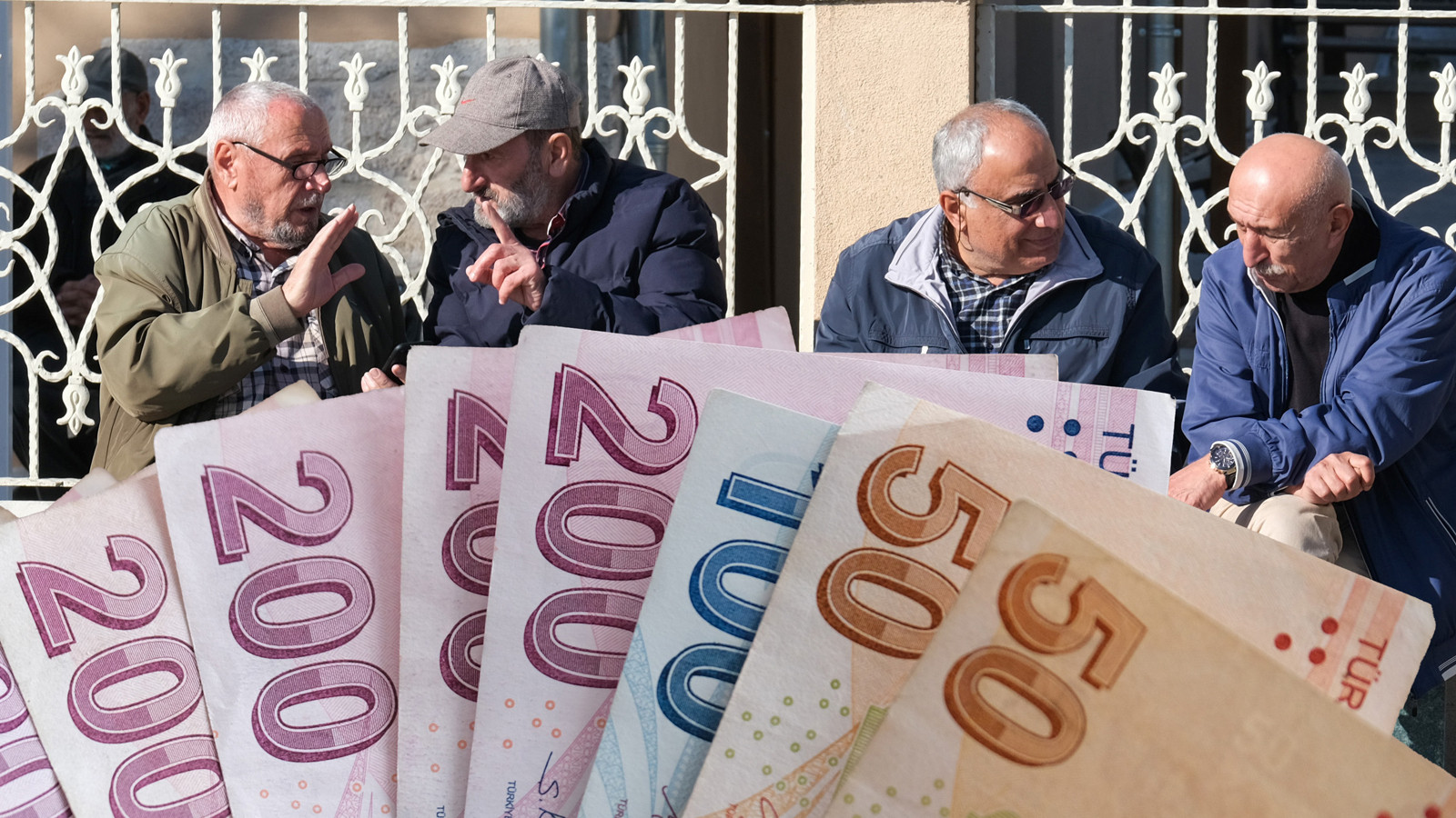 Emekli zammında yeni gelişme! Ankara kulislerinden çarpıcı oran sızdırıldı