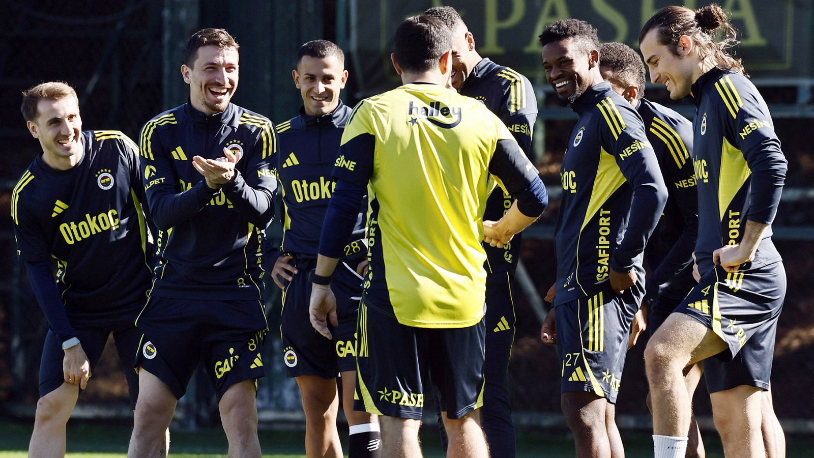 Fenerbahçe’de Beşiktaş derbisinin hazırlıkları başladı