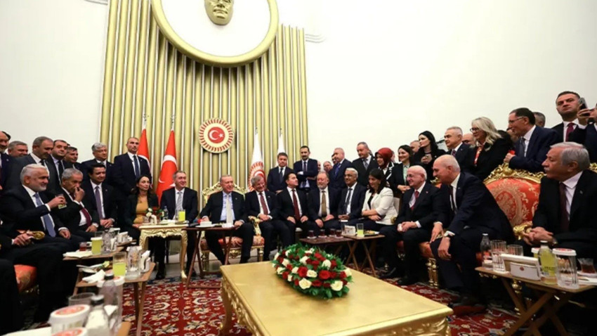 Meclis'teki 'bir karelik kriz' siyaseti karıştırdı Meclis'teki 'bir karelik kriz' siyaseti karıştırdı