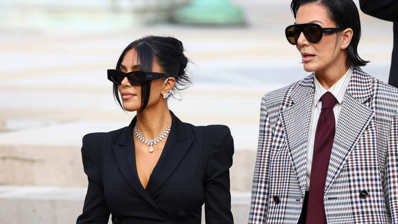 Kim Kardashian ve annesi, meşhur seks kasetindeki şarkıcıya dava açtı Kim Kardashian ve annesi, meşhur seks kasetindeki şarkıcıya dava açtı