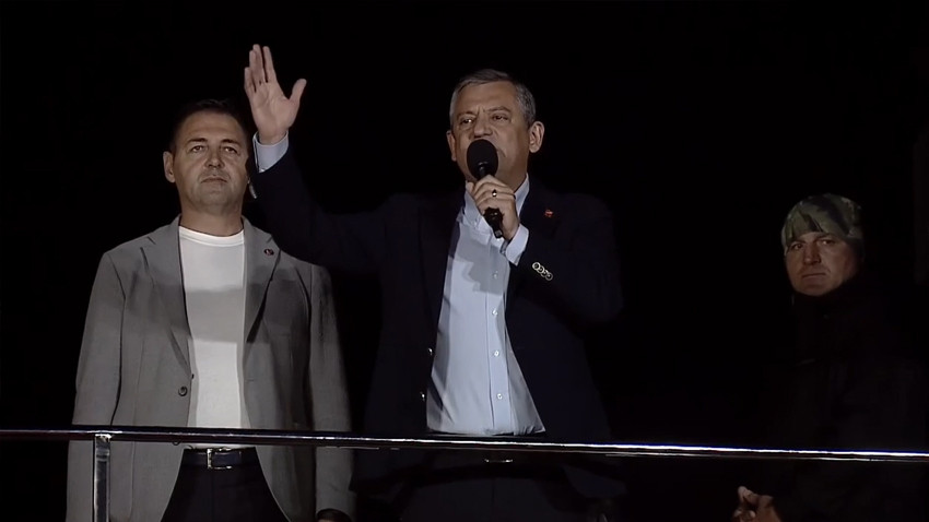 Özgür Özel'den çarpıcı 'AK Parti’de kriz'… Özgür Özel'den çarpıcı 'AK Parti’de kriz'…