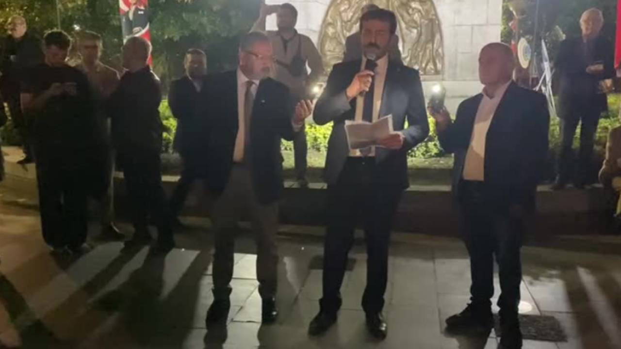 Samsun’da “Özgürlük ve Demokrasi” için yürüdüler – Son Dakika Siyaset Haberleri Samsun’da “Özgürlük ve Demokrasi” için yürüdüler – Son Dakika Siyaset Haberleri