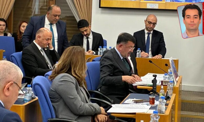 Veli Ağbaba: Siyasi Etik Kanunu Çıkarın, Davutoğlu’nu