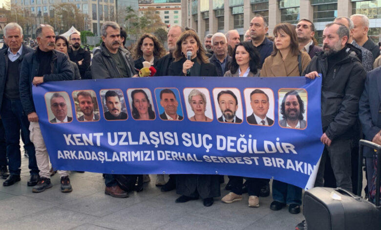 Kent Uzlaşısı davasında 7 meclis üyesine tahliye kararı