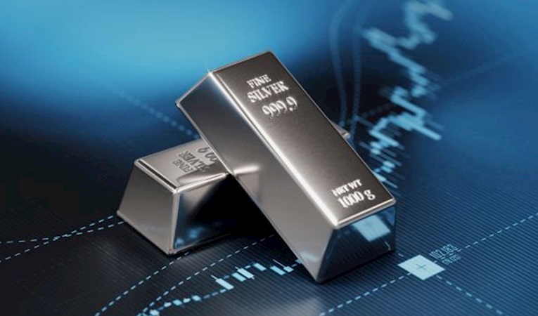 Gümüş Fiyatları Rekor Seviyeye Ulaştı: 56 Doların Üzerinde
