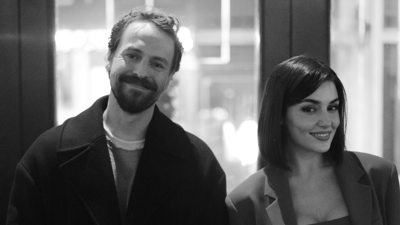 Hande Erçel ve Metin Akdülger’in Yeni Filmi “İki Dünya Bir