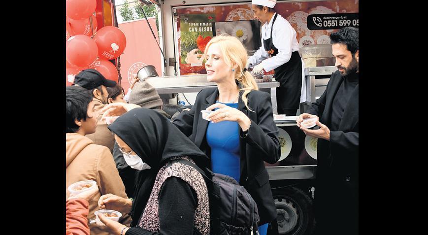 Organ Bağışçıları İçin Lokma Dağıtımı Gerçekleştirildi Organ Bağışçıları İçin Lokma Dağıtımı Gerçekleştirildi