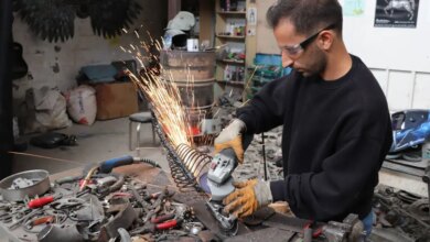 Balıkçılıktan Sanata: Metal Parçalarla Eserler Üretiyor