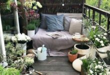 Balkonda Çiçek Bakımı: Doğru Bitki ve Dekorasyon İpuçları