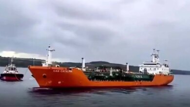 Çanakkale Boğazı’nda arızalanan tanker kurtarıldı