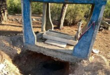 Define avcıları 300 yıllık mezarı talan etti