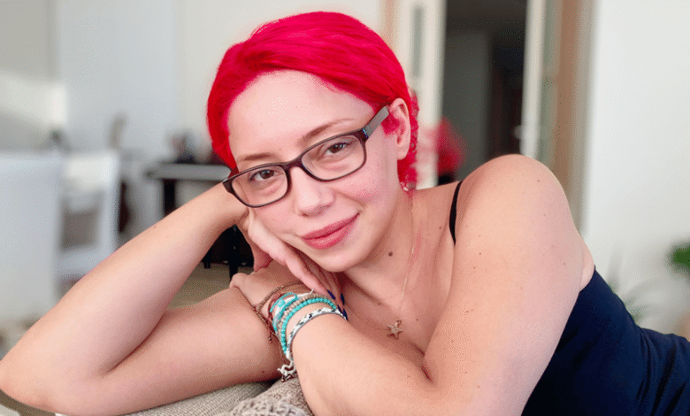 Shebolyn, ‘Nerdesin’ ile Rock ve İlahi Tınıları