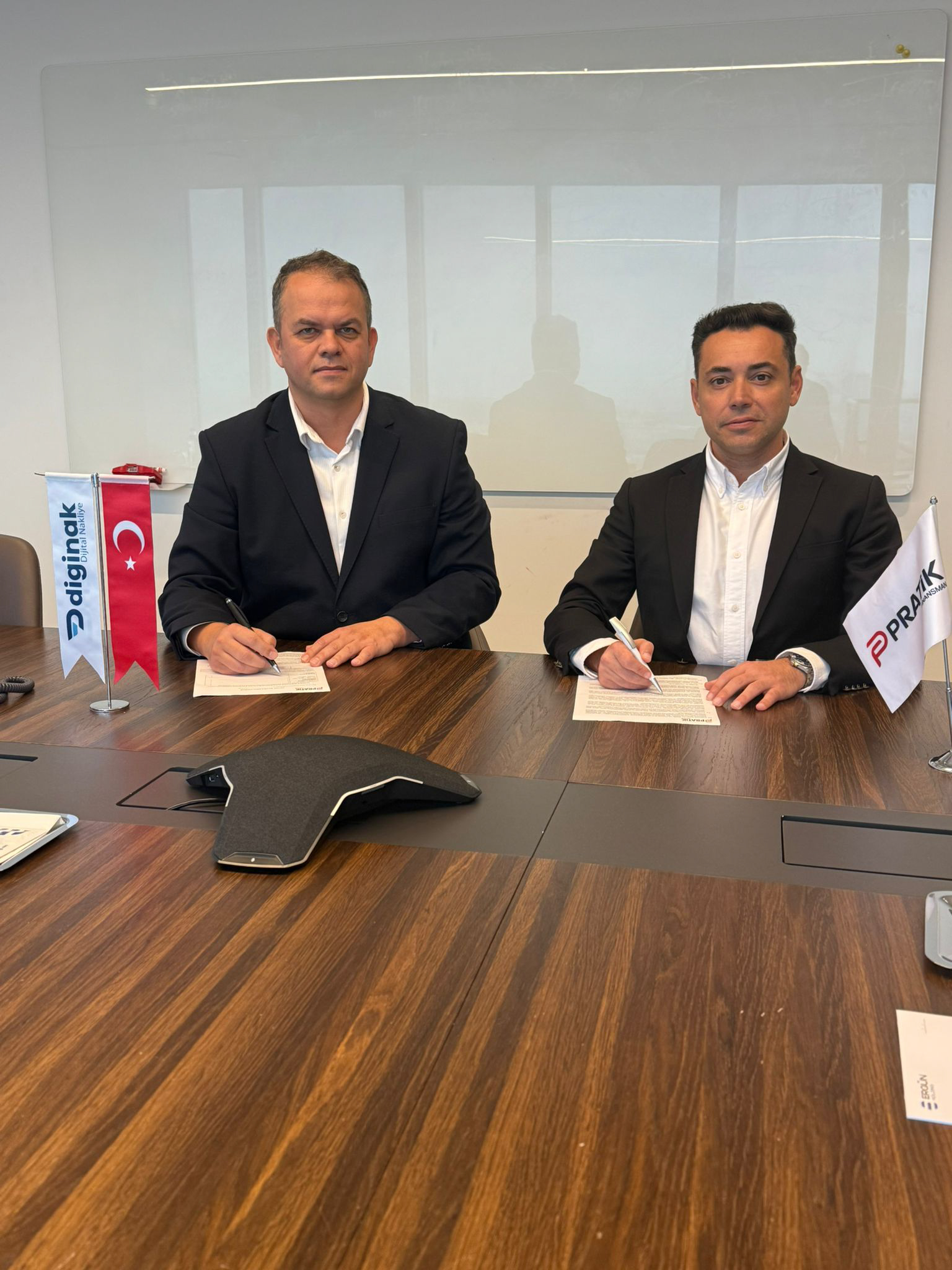 PRATİK FİNANSMAN VE DİGİNAK’TAN LOJİSTİK SEKTÖRÜNE NEFES ALDIRACAK İŞ BİRLİĞİ PRATİK FİNANSMAN VE DİGİNAK’TAN LOJİSTİK SEKTÖRÜNE NEFES ALDIRACAK İŞ BİRLİĞİ