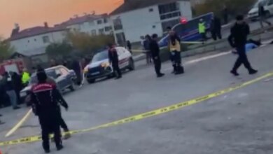 Elazığ’da traktörle otomobil çarpıştı, bir yaya hayatını