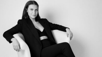 Yazar Yağmur Ertekin ile ‘Ötekileri Görmek’ Üzerine Söyleşi