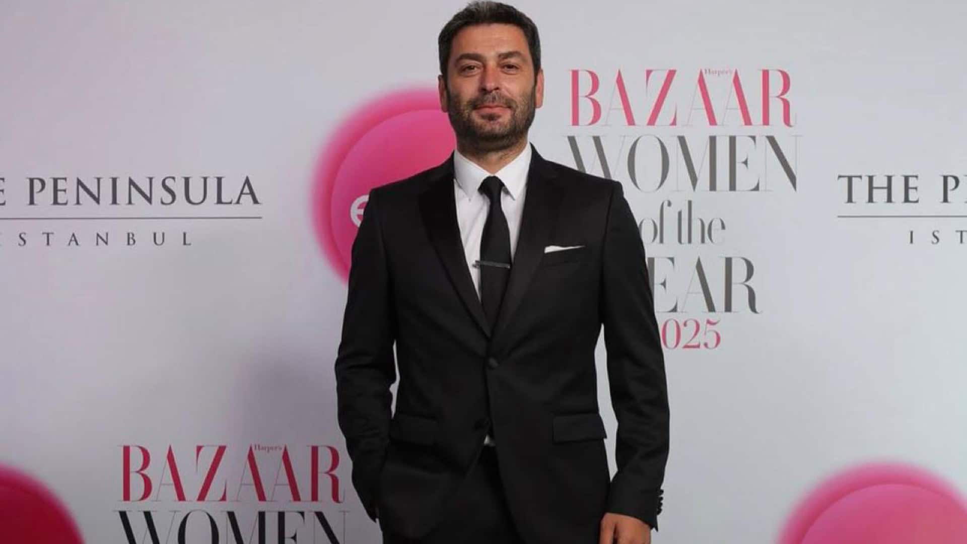 Ozan Akbaba, Uzak Şehir ile Yılın Erkeği Seçildi Ozan Akbaba, Uzak Şehir ile Yılın Erkeği Seçildi