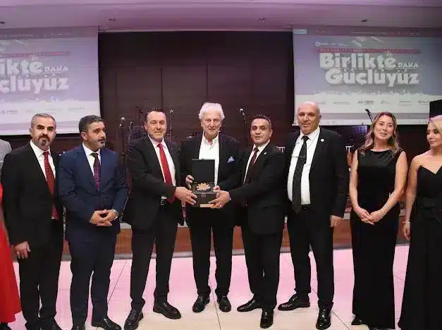 Ankara Sigorta Acenteleri Cumhuriyet Balosu Gerçekleşti Ankara Sigorta Acenteleri Cumhuriyet Balosu Gerçekleşti