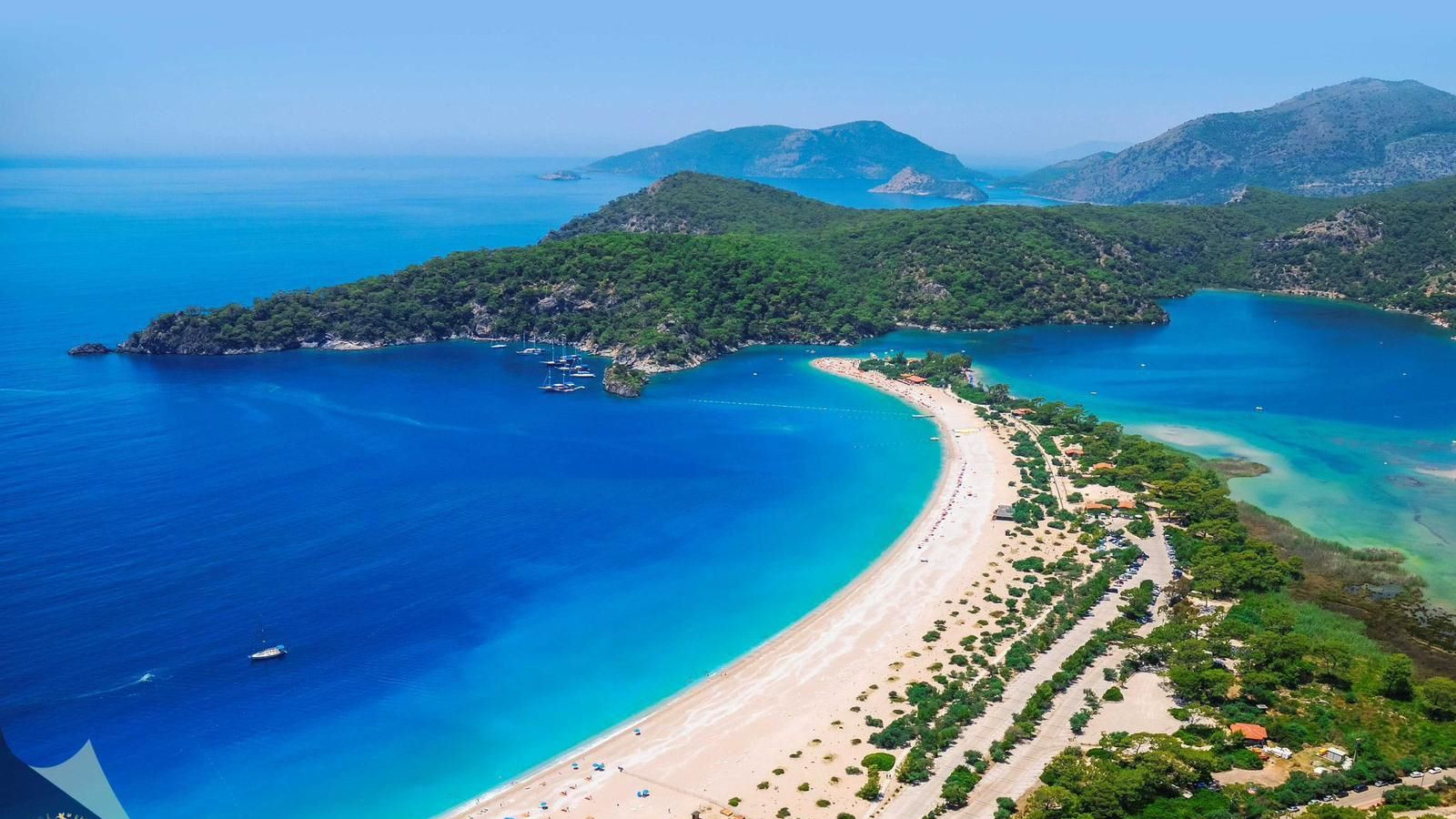 Antalya Ekim Ayını Rekor Ziyaretçi Sayısıyla Tamamladı Antalya Ekim Ayını Rekor Ziyaretçi Sayısıyla Tamamladı