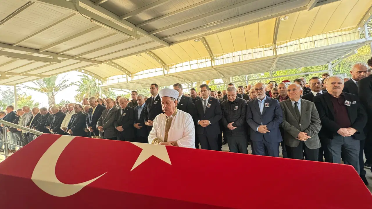 Eski CHP İzmir Milletvekili Ali Rıza Bodur son yolculuğuna uğurlandı – Son Dakika Siyaset Haberleri Eski CHP İzmir Milletvekili Ali Rıza Bodur son yolculuğuna uğurlandı – Son Dakika Siyaset Haberleri