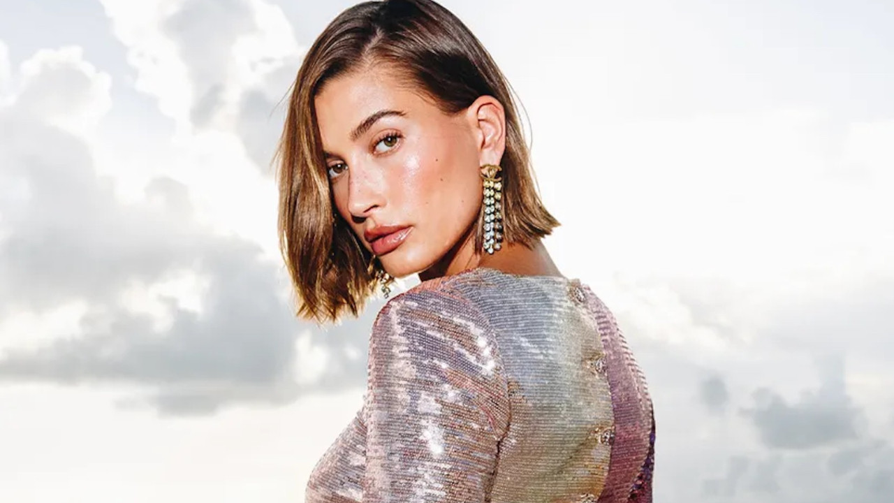 Hailey Bieber, Güzellik Sırlarını Podcast’te Açıkladı