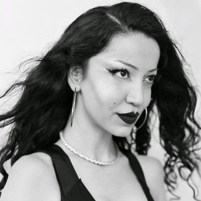 Pınar Azizoğlu ‘Kabuk’ ile Yeni Albümüne Hazırlanıyor