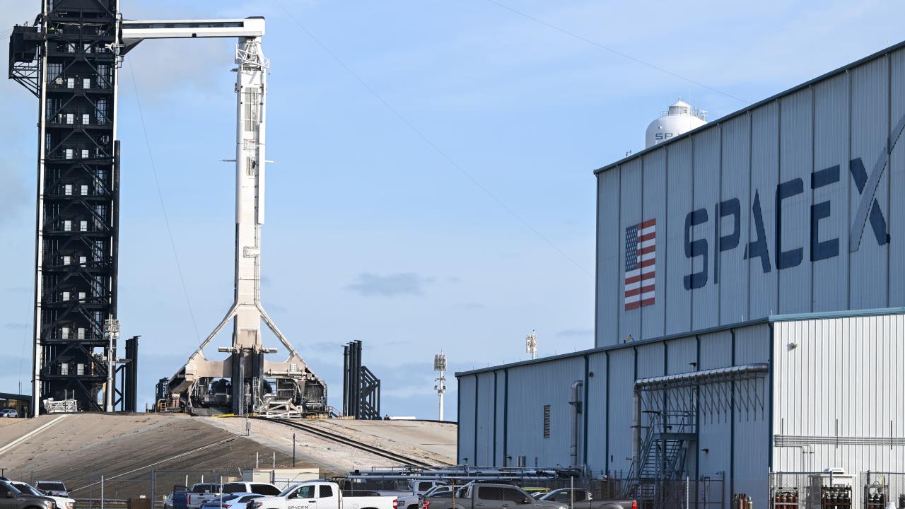 SpaceX ile NASA arasında Ay krizi çıktı