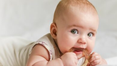 Bebeğinizin Diş Çıkma Süreci Hakkında Bilmeniz Gerekenler