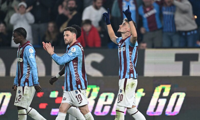 Trabzonspor, Konyaspor’u 3-1 ile geçerek zirve takibini