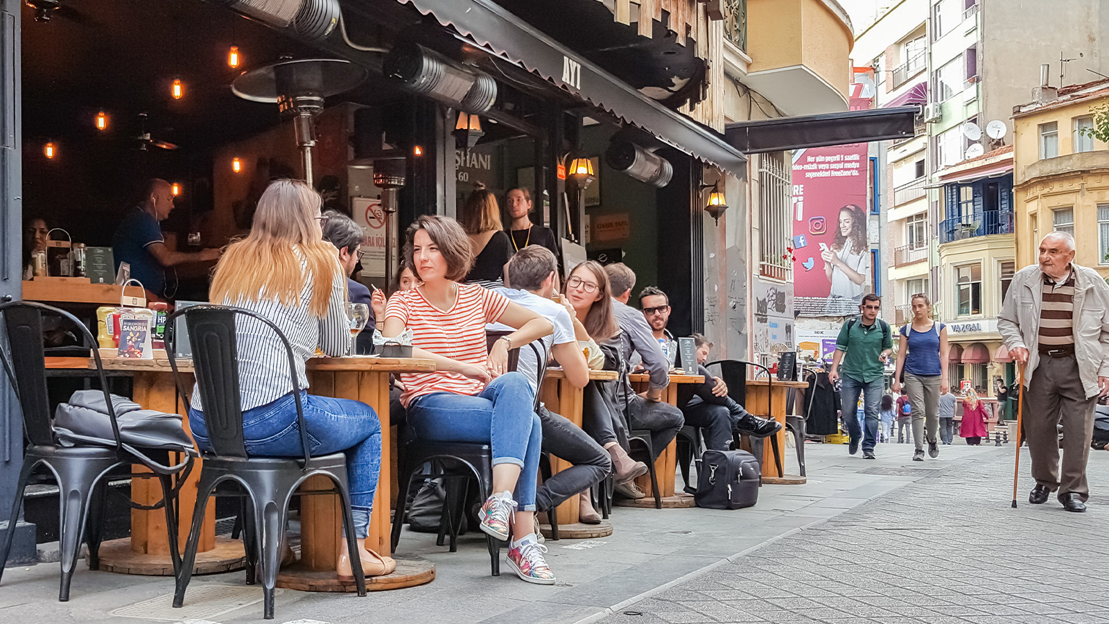 Tüketiciler, haklarını bilmiyor, fişte her yazan ödenmeli mi? Tüketiciler, haklarını bilmiyor, fişte her yazan ödenmeli mi?