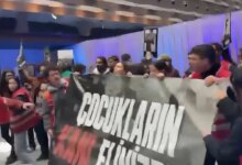 TİP’li Öğrencilerden Yusuf Tekin’e Protesto Eylemi