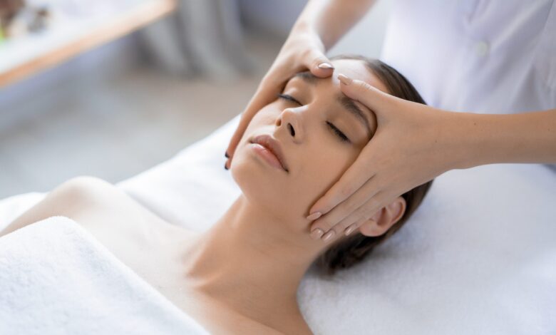 Dr. Elif İnaç’tan Kış Aylarında Cilt Bakım Önerileri