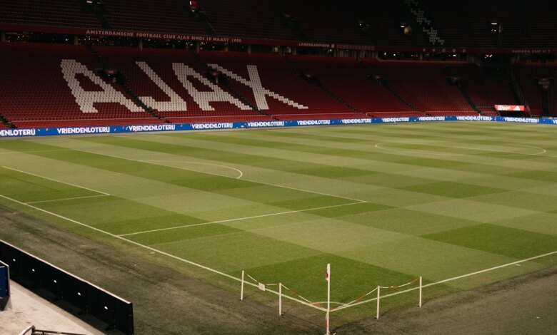 Ajax-Groningen maçı, taraftarların eylemi nedeniyle tatil