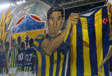 Fenerbahçeli Taraftarlardan Derbi Maçında Koreografi